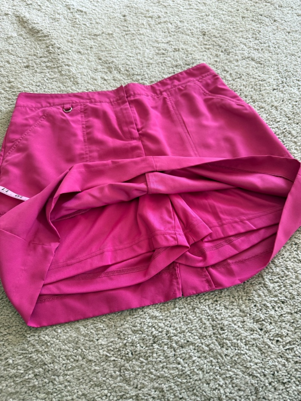 IZOD Golf Bright Pink Ladies Skort - Picture 6 of 7